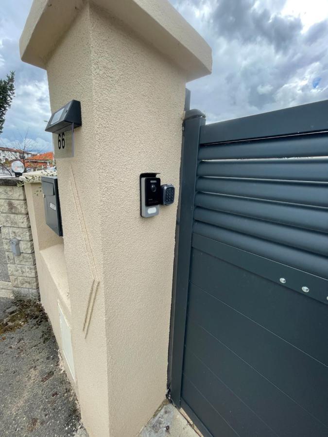 Ô'Bon'Plan Givors Exterior foto
