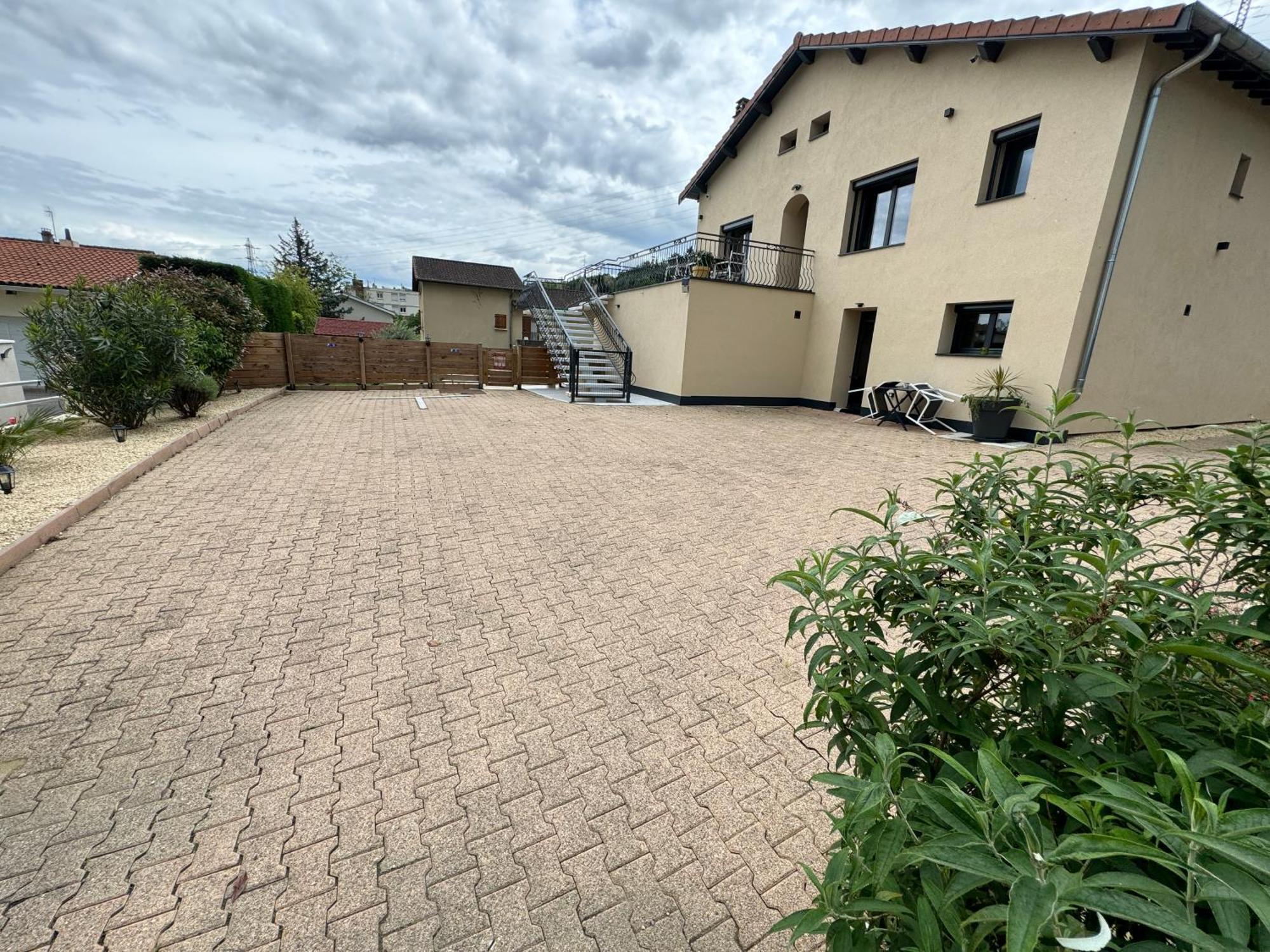 Ô'Bon'Plan Givors Exterior foto